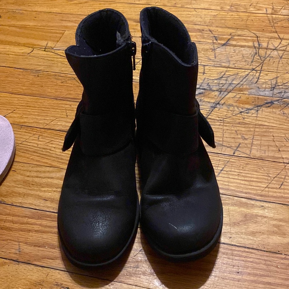 Rachel Shoes Little Kid black mini boots Size 2